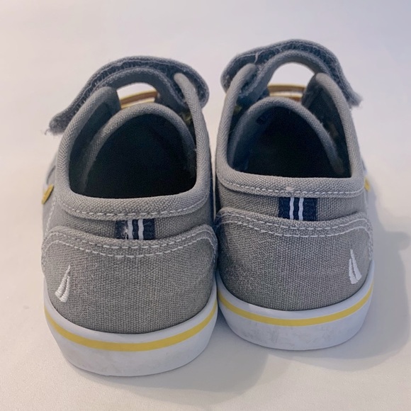 Nautica Grey Slide Canvas Shoe - Picture 4 of 6